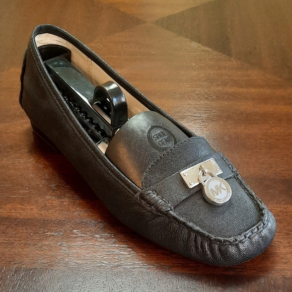 Michael Michael Kors Women's Hamilton Loafer/Moccasin - Picture 2 of 5